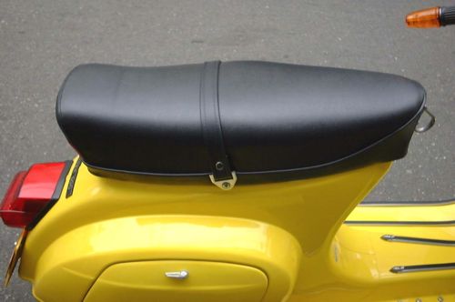 Vespa 100 seat