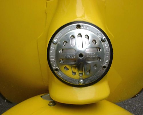 Vespa 100 horn