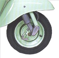 Vespa 50n front end