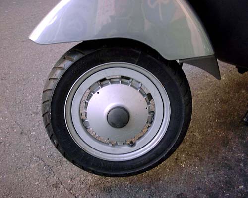 Vespa 50 HP front end