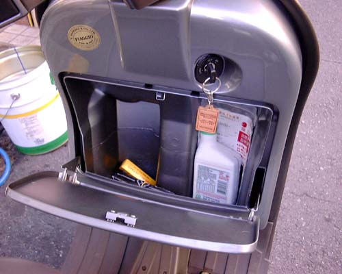 Vespa 50 HP front tool box