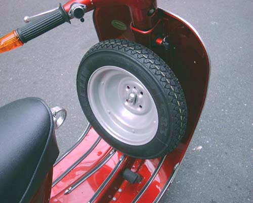 Vespa 50S spare tyre