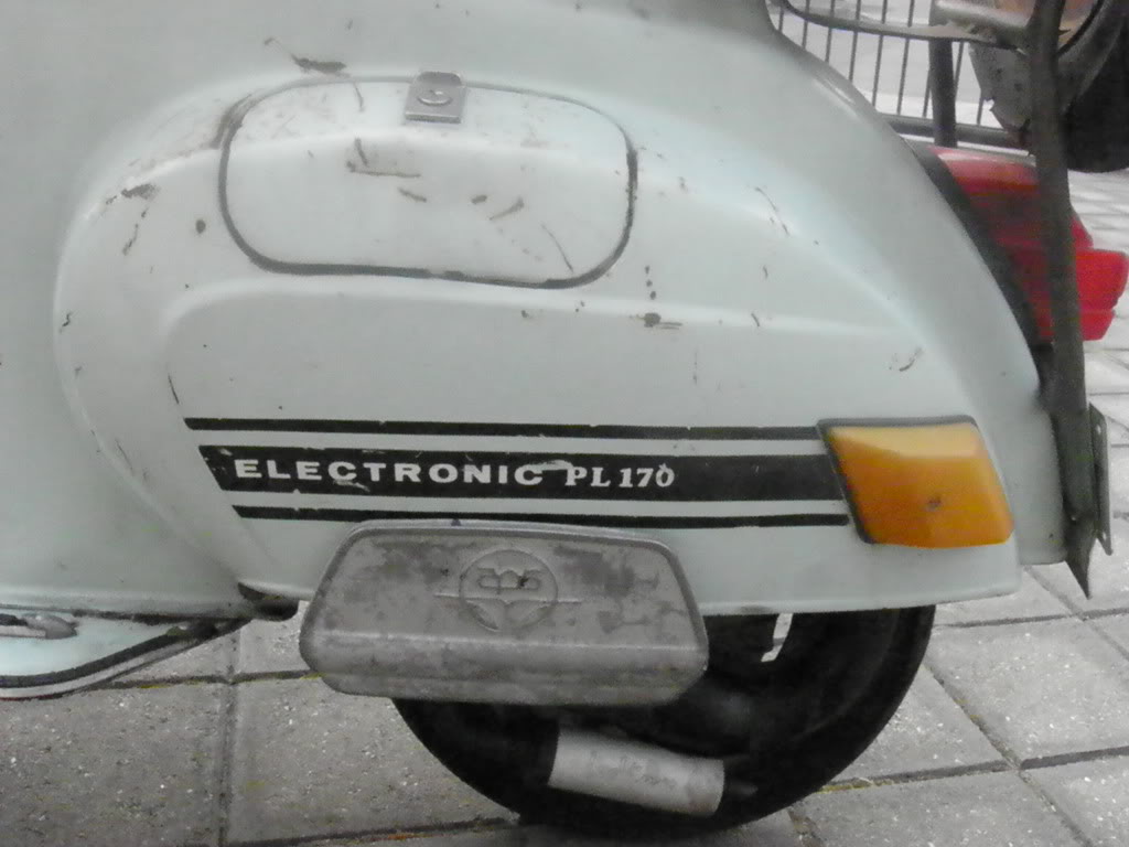 Vespa PL170 4