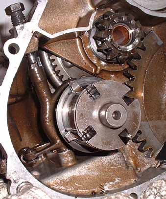 Gears removed from Vespa smallframe engine