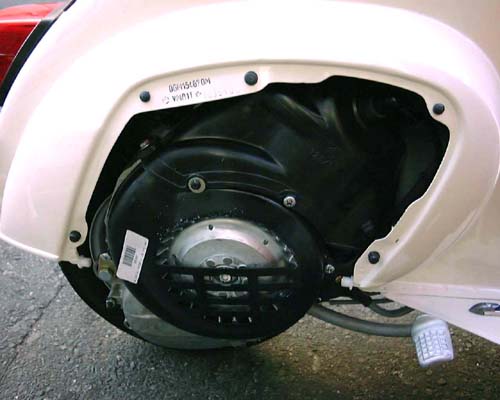 Vespa 125 ET3 engine