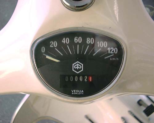 Vespa 125 ET3 speedometer
