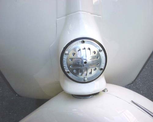 Vespa 125 ET3 horn