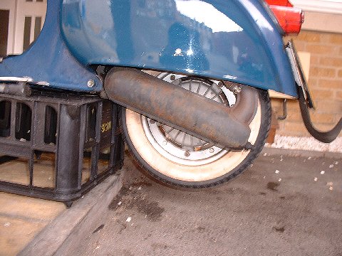 ET3 exhaust on a Vespa smallframe
